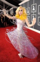 /album/photogallery/lady-gaga-grammy-award-red-carpet-2010-1-jpg/
